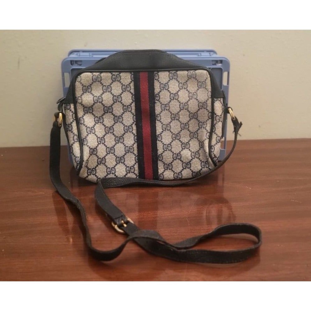 Vintage Sherry Line Canvas Guuci Handbag - Picture 5 of 5